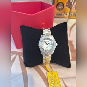 HIGH END LINE Invicta Women's Silver and White Watch